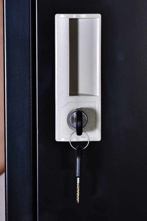 12 Door Locker - Office/Gym - Black